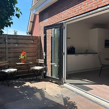 The Bank's By Zilt Limmen