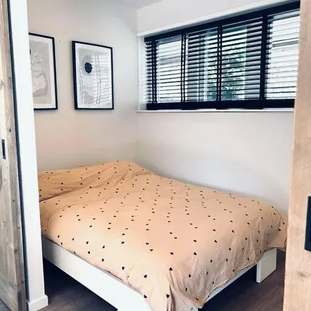 The Bank'S Lodge: Moderne Studio Met Privacy Apartment Limmen